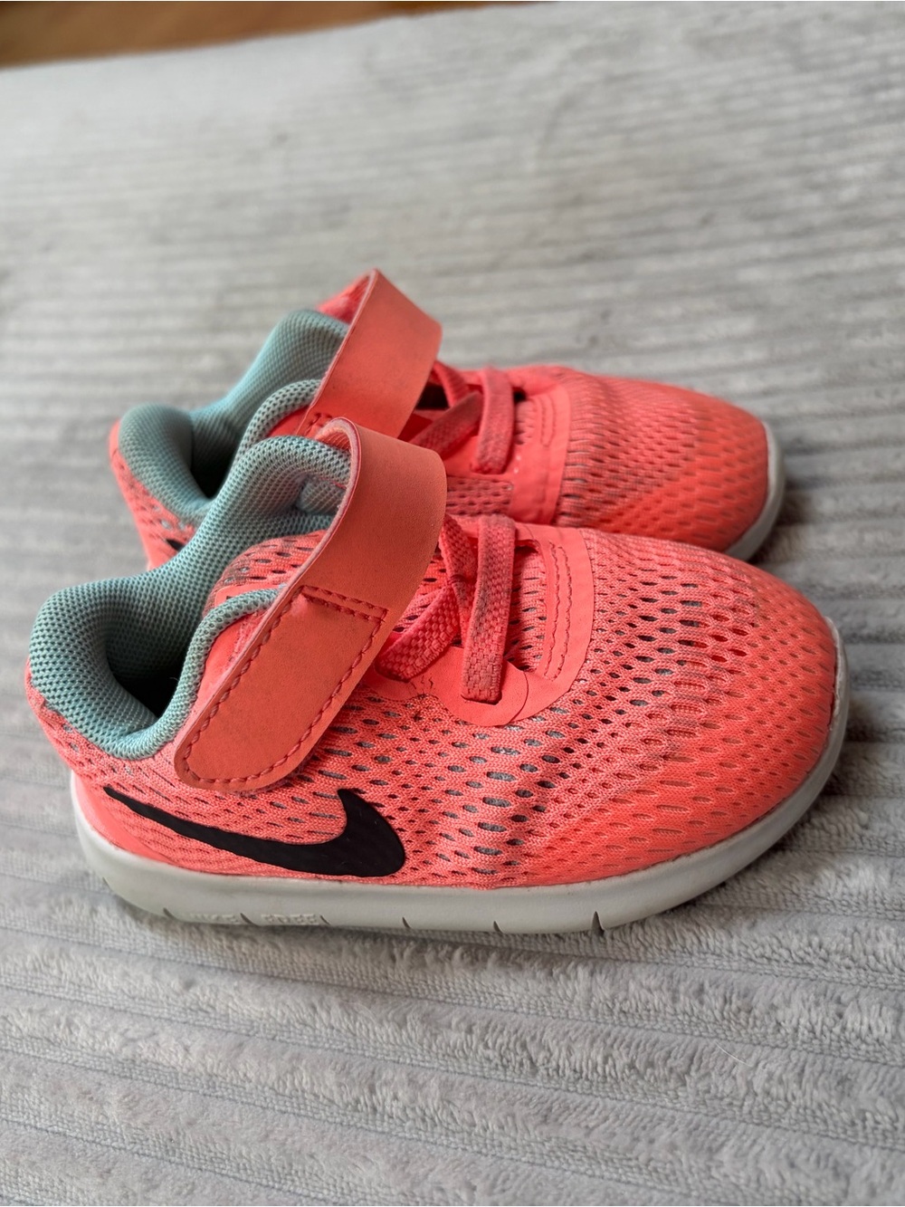 Nike Kids Coral Mesh Sneakers with Hook-and-Loop Strap